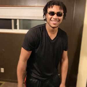 Meet your Posher, Derrick